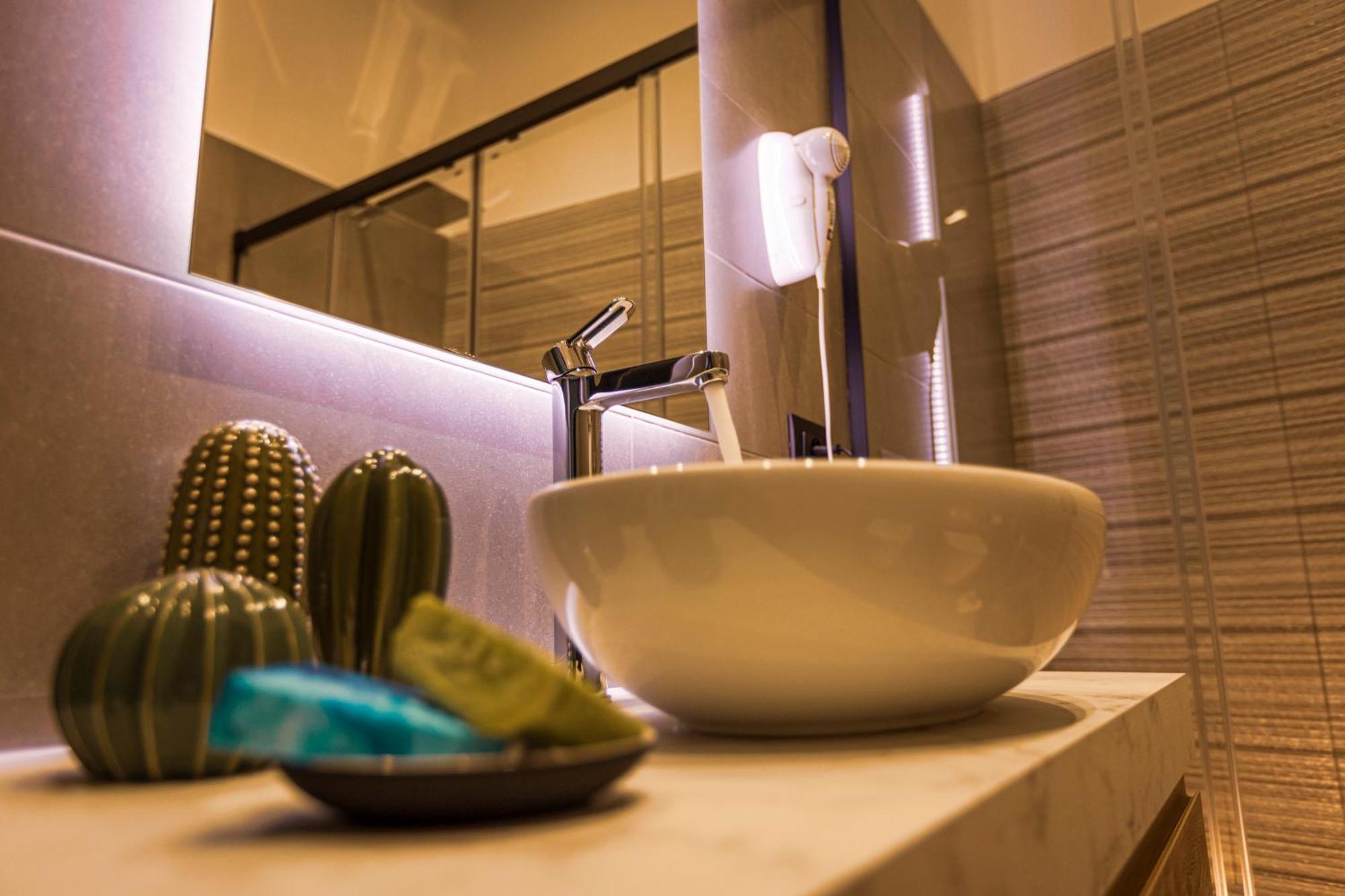 Luna Nova Bed & Breakfast San Valentino Torio